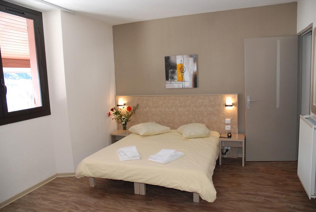 Vtf Le Grand Hotel Montgenevre Room photo